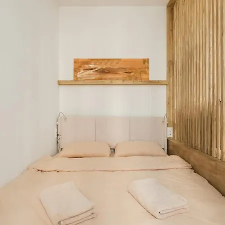 Amazing Place Clichy - Fourche Appartamento Parigi